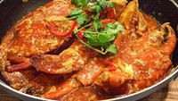 Chilli crab diklaim sebagai makanan nasional Singapura. Menurutmu lebih enak chilli crab atau kepiting saos padang nih? Foto : instagram @steffie_1982