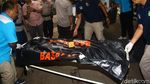 2 Ambulans Kembali Bawa Kantong Jenazah ke RS Polri