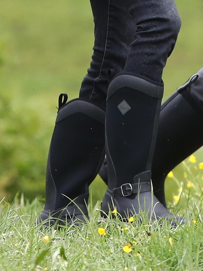 Untuk sepatu boots, koleksi dari label Muck Boots jadi andalannya. Harganya mencapai US$ 159 atau sekitar Rp 2,4 juta. (Foto: Getty Images)