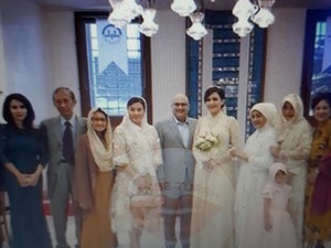 Foto Pernikahan Maia-Irwan Mussry Beredar, Cantik Berbaju Pengantin