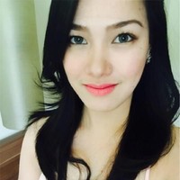 Seperti dilansir Manila Flash, mengemudi bukanlah satu-satunya hobi yang ia lakukan. Ketika Joyce tak di belakang kemudi, ia biasanya berada di kelas untuk mempelajari tata busana. Foto: Facebook