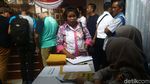 Keluarga Penumpang Lion Air Serahkan Data Antemortem ke RS Polri