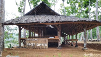 Foto: Sisa-sisa Kerajaan yang Terlupakan di Ciamis