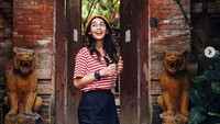 Conchita Carolina menikmati liburannya di Bali selama beberapa hari. Dok. Instagram/conchizzlin