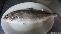 Ini 3 Ikan Makassar Paling Populer, Makin Enak Dimakan Bersama Sambal Khasnya