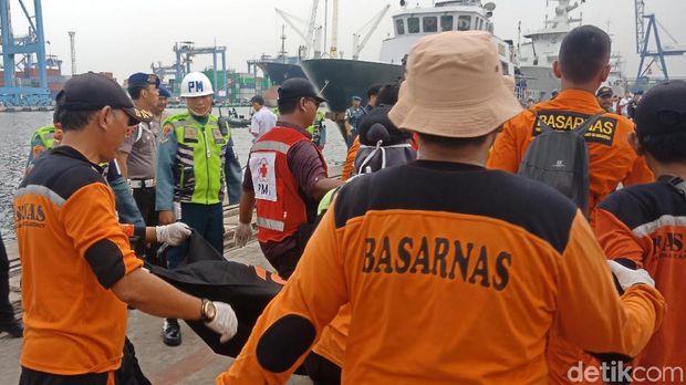 Hari ini ada 10 kantong jenazah yang dikirim ke RS Polri
