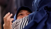Polisi mengimbau keluarga inti korban segera datang ke RS Polri agar identifikasi DNA bisa segera dilakukan (Foto: Dok. REUTERS/Willy Kurniawan)