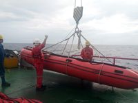 Tim di KR Baruna Siapkan ROV untuk Pencarian Lion JT 610