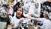 Tradisi Raisin Monday diadakan secara turun temurun di kampus ini. Universitas St Andrews sendiri termasuk yang tertua di Skotlandia. Universitas ini sudah berdiri sejak tahun 1410, atau sekitar 5 abad silam. (Jeff J Mitchell/Getty Images)