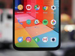 Menggenggam OnePlus 6T, RAM 8 GB dan Fingerprint di Layar