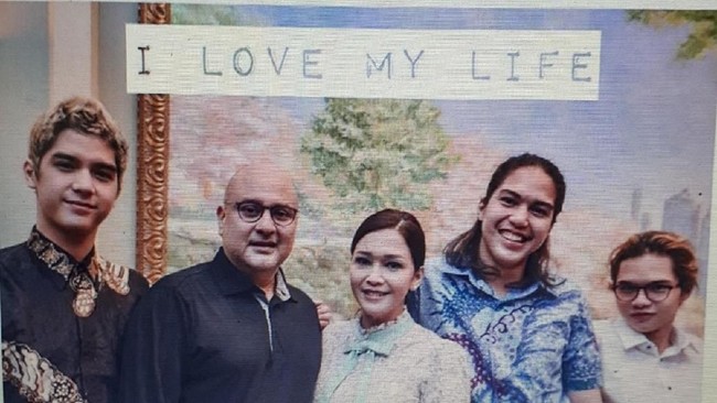 Cara Terus Bahagia di Pernikahan Kedua Seperti Maia Estiaty