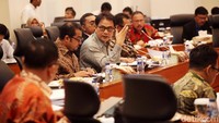 Rapat dipimpin oleh Azis Syamsuddin.