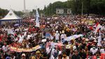 Guru Honorer Ramai-ramai Demo di Istana