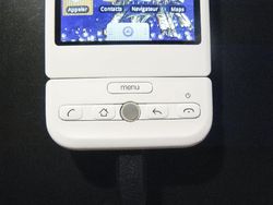 Melihat HTC Dream, Ponsel Pertama Android 10 Tahun Lalu