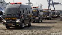Sejumlah ambulans juga disiagakan.