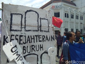 Suarakan Hak Buruh, Netizen Gemakan #MayDay di Medsos