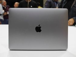 Melihat MacBook Air Terbaru, Super Tipis dan Layar Retina