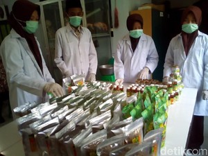 4 Remaja Kudus Ini Sulap Tanaman Liar Jadi Permen Berkhasiat