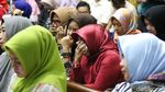Wali Kota Kendari Divonis, Pendukungnya Menangis