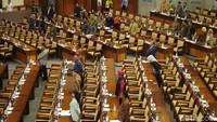 Selain itu, defisit keseimbangan primer tahun depan juga ditargetkan akan lebih rendah dari tahun ini yakni sebesar Rp 20,1 triliun. Selain itu defisit anggaran juga ditargetkan semakin mengecil di tahun depan yakni sebesar 1,84% terhadap PDB.