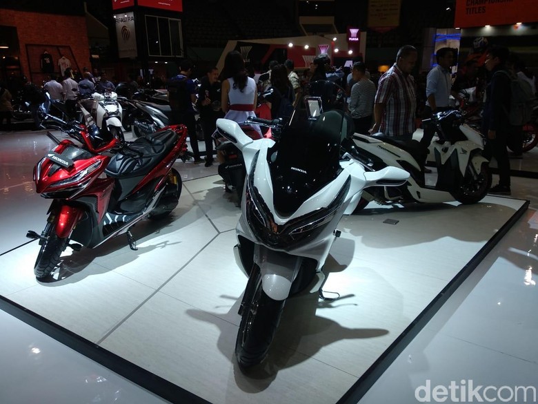 Motor-motor Honda di Pameran Otomotif. Foto: Luthfi Anshori Motor-motor Honda di Pameran Otomotif. Foto: Luthfi Anshori