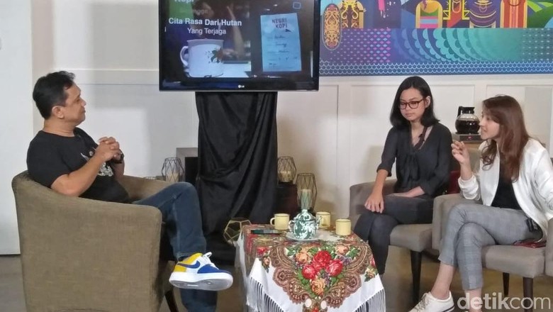 Gustika Hatta Puji Jokowi di Diskusi Anak Muda Gustika Hatta Puji Jokowi di Diskusi Anak Muda