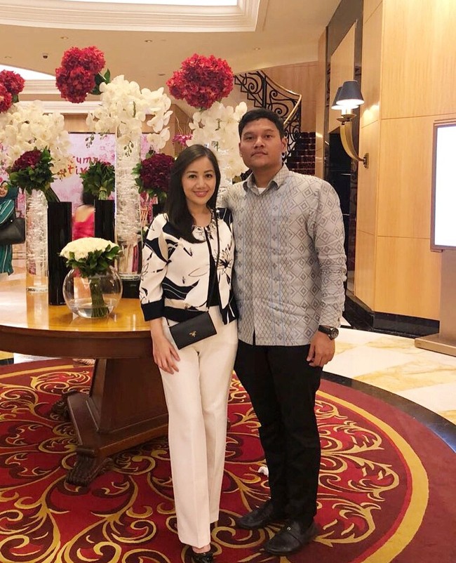 Lamaran pernikahan yang dilaksanakan kemarin (30/10/2018) itu pun sekaligus bertepatan dengan hari ulang tahun Nadia. Dokter yang bekerja di klikdokter.com ini pun mengaku senang dan terharu dilamar dengan cara yang unik. Foto: Instagram @nadia.oct