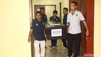 Jannatun merupakan jenazah pertama yang teridentifikasi.