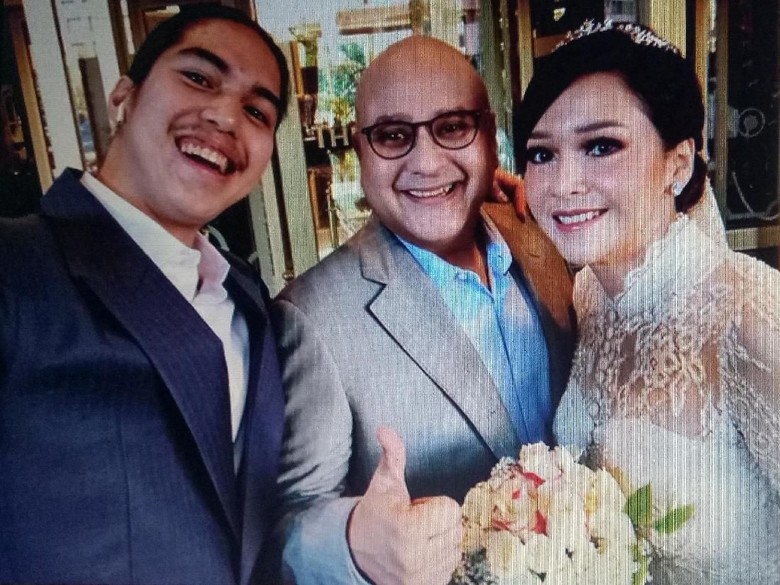Kabar Resepsi Pernikahan Maia Estianty-Irwan Mussry di GBK Hanya Guyonan Kabar Resepsi Pernikahan Maia Estianty-Irwan Mussry di GBK Hanya Guyonan