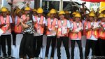 Senangnya Tenaga Kerja Konstruksi Terima Sertifikasi dari Jokowi