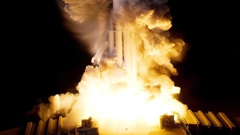 Peluncuran dilakukan pada 6 Maret 2009 di Launch Pad 17-B Cape Canaveral Air Force Station, Florida, Amerika Serikat. Foto: NASA