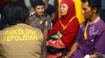 Pendamping Psikolog Temani Keluarga Korban Lion Air