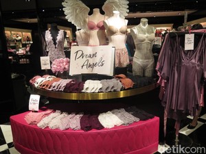 Victorias Secret Buka Toko Lingerie Pertama di Jakarta
