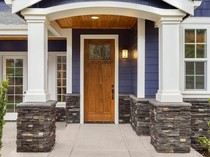 Warna dan Ukuran Pintu yang Bikin Rumah Tampak Mewah