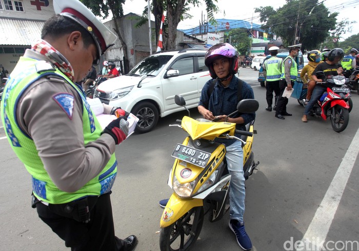 Hari Pertama Operasi Zebra Jaya, Ratusan Pengendara Kena Tilang
