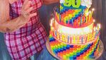 Momen Baddie Winkle, Nenek-nenek Selebgram yang Nyentrik Saat Kulineran