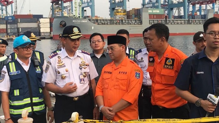 Gubernur Babel Tinjau Posko Utama Basarnas di JICT Tanjung Priok