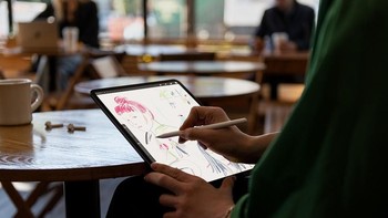 iPad Pro mulai dipasarkan 7 November mendatang dibanderol mulai dari harga Rp 12,1 juta. Foto: Apple