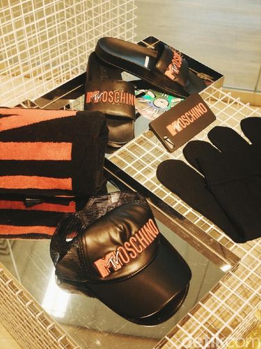 Kolaborasi H&M dan Moschino Siap Menyapa Pecinta Fashion Indonesia