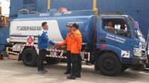 Pertamina Pasok Bantuan BBM untuk Proses Evakuasi Lion Air JT 610 Pertamina Pasok Bantuan BBM untuk Proses Evakuasi Lion Air JT 610