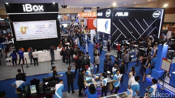 Tiket masuk Indocomtech 2018 dibanderol Rp 20 ribu untuk Rabu–Jumat. Sedangkan buat hari Sabtu dan Minggu mendatang harganya menjadi Rp 30 ribu. (Foto: Agung Pambudhy/detikINET)
