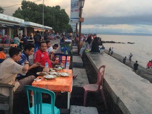 Di Pinggir Pantai Anyer hingga Mataram Bisa Cicip Seafood Enak!