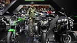 Antusiasme Pengunjung Mencoba Beragam Motor di IMOS 2018