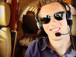 Gaya Jetset Putra Juragan Teknologi Berduit Rp 900 Triliun