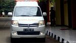 Kantong Jenazah Korban Pesawat Lion Air JT 610 Tiba di RS Polri