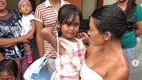Banyak netizen yang memuji Kourtney yang tak seperti selebriti papan atas lainnya dan tetap rendah hati. Dok. Instagram/kourtneykardash