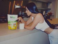 Mau Badan Seksi Seperti Kim Kardashian? Intip Menu Sarapannya 