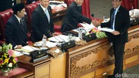 Lebih lanjut dikatakan, pembiayaan utang akan dioptimalkan sebagai instrumen yang dapat memacu perekonomian, dengan mendorong peningkatan peran swasta, BUMN dan Badan Layanan Umum (BLU) untuk mengakselerasi pembangunan infrastruktur, melalui skema pembiayaan kreatif dan inovatif.
