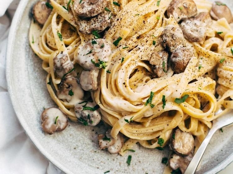 Gurih Creamy 10 Kreasi Fettuccine Ini Dijamin Bikin Ngiler!