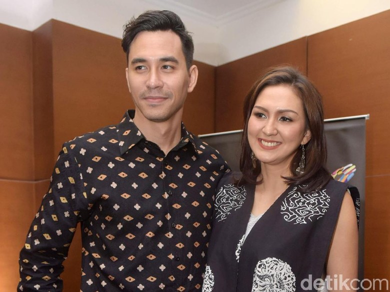 12 Tahun Nikah, Dona Agnesia-Darius Sinathrya Selalu Ingin Jaga Keromantisan 12 Tahun Nikah, Dona Agnesia-Darius Sinathrya Selalu Ingin Jaga Keromantisan